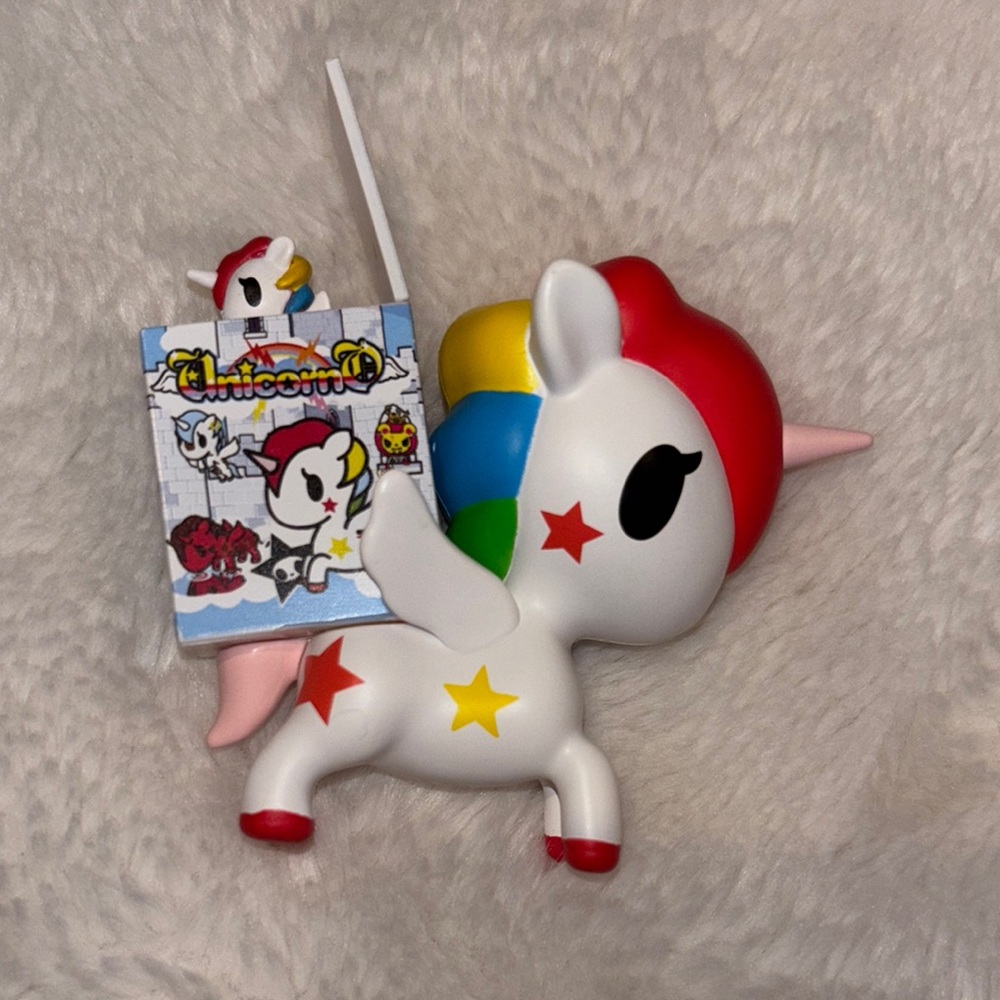 Tokidoki Unicorno rainbow figure